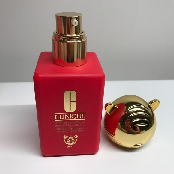 Clinique Chinese New Year Dramatically Different Moisturizing Lotion - Picture 3 of 3